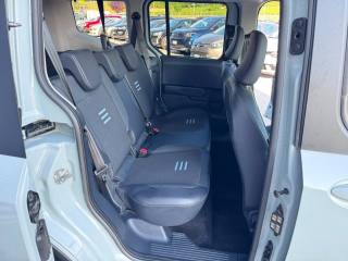 FORD Tourneo Courier usata, con Sedile posteriore sdoppiato