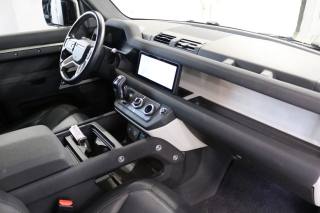 LAND ROVER Defender usata, con Bracciolo