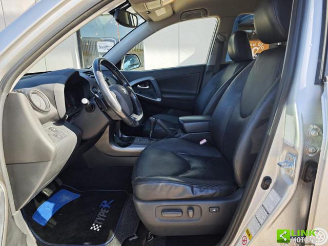 TOYOTA RAV 4 MY23 usata, con Controllo trazione