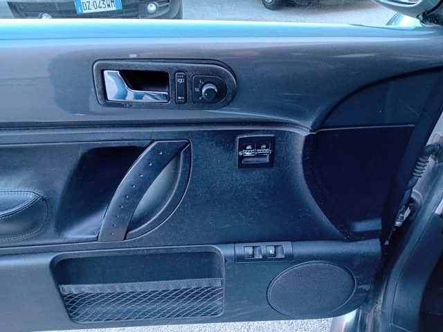 VOLKSWAGEN New Beetle usata, con ESP