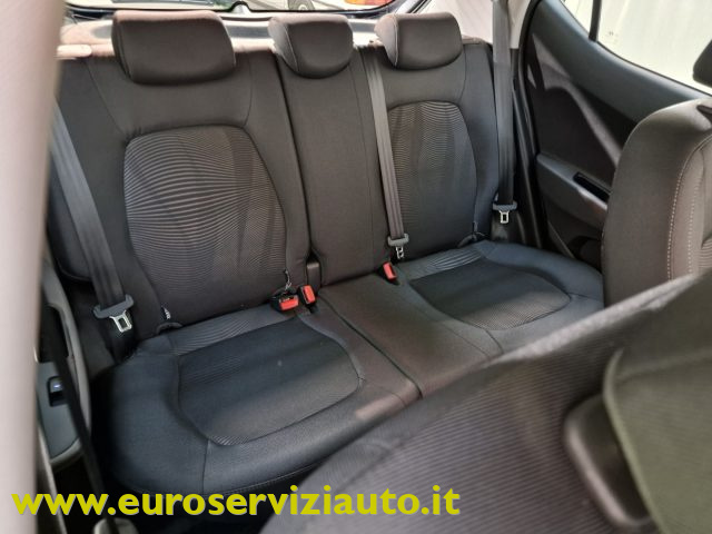 HYUNDAI i10 usata 35