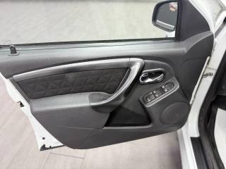 DACIA Duster usata, con USB