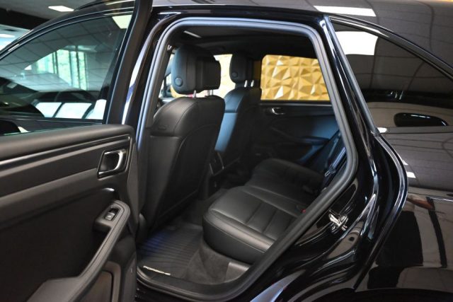 PORSCHE Macan usata 29