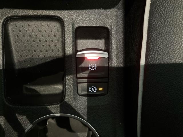 RENAULT Captur usata, con Hill holder