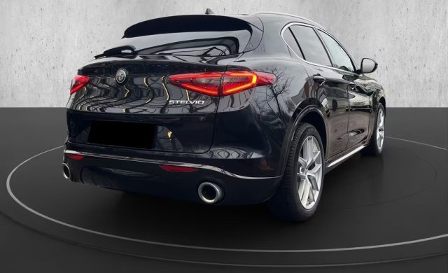 ALFA ROMEO Stelvio usata, con Autoradio
