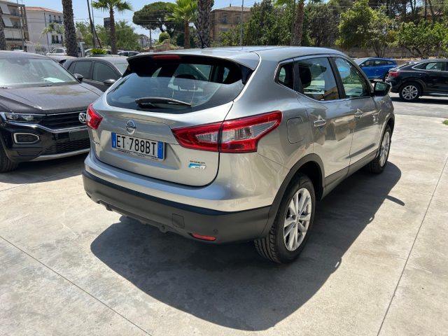 NISSAN Qashqai usata, con Autoradio