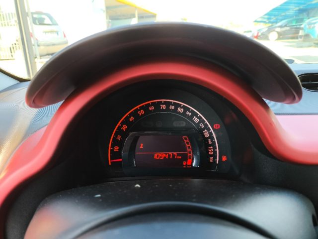 RENAULT Twingo usata 12