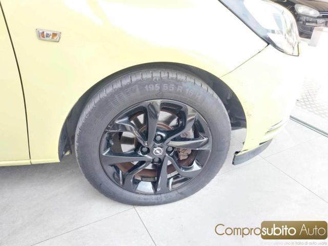 OPEL Corsa usata, con Specchietti laterali elettrici