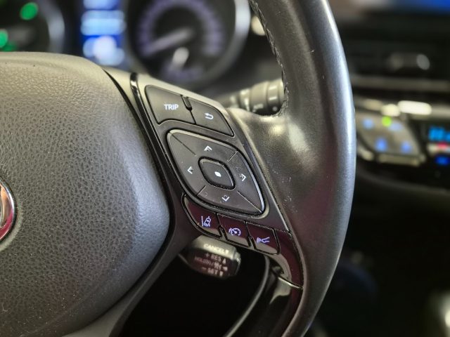 TOYOTA C-HR usata, con Park Distance Control