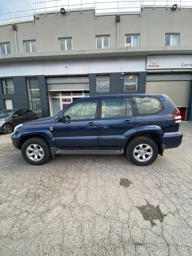 TOYOTA Land Cruiser usata, con Airbag