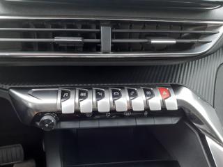 PEUGEOT 3008 usata, con MP3