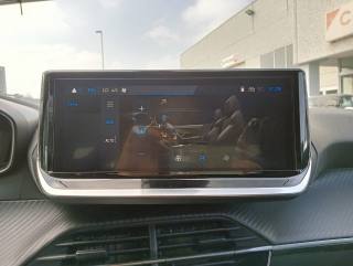 PEUGEOT 2008 usata, con Interni in pelle