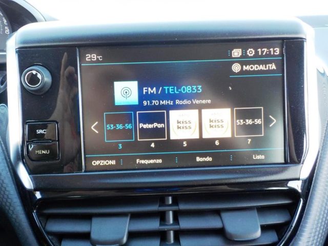 PEUGEOT 2008 usata, con Climatizzatore automatico, 2 zone