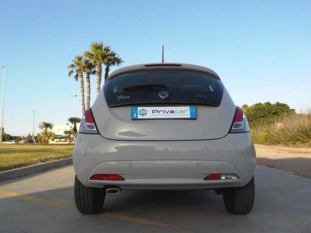 LANCIA Ypsilon usata, con Autoradio digitale