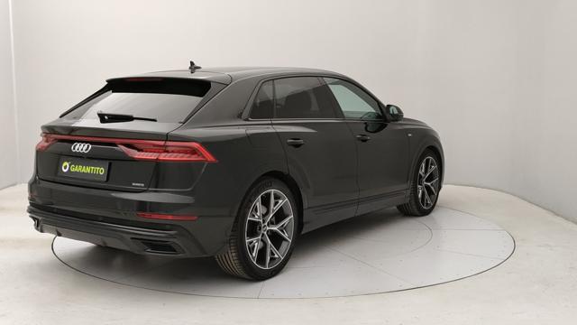 AUDI Q8 usata, con Alzacristalli elettrici