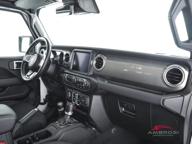 JEEP Gladiator usata 11