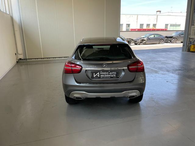 MERCEDES-BENZ GLA 180 usata, con Cerchi in lega