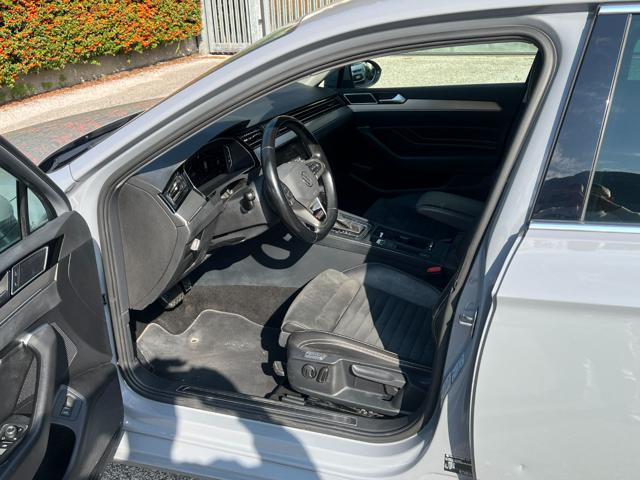 VOLKSWAGEN Passat Variant usata, con Climatizzatore