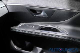 PEUGEOT 3008 usata, con Sensori di parcheggio posteriori