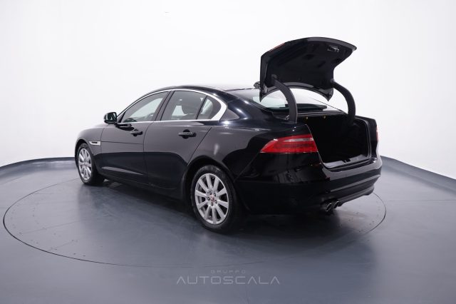 JAGUAR XE usata, con Airbag testa