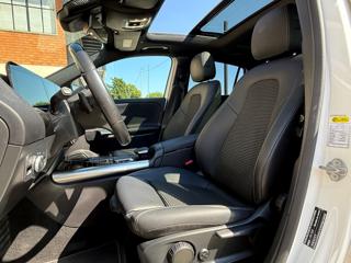 MERCEDES-BENZ GLA 200 usata, con Controllo automatico clima