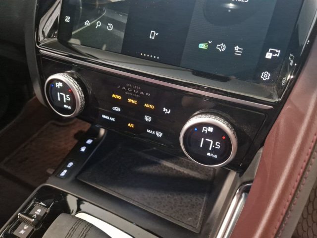 JAGUAR E-Pace usata, con Bluetooth