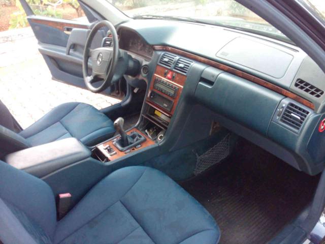 MERCEDES-BENZ E 250 usata, con Boardcomputer
