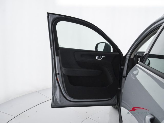 VOLVO XC40 usata 10