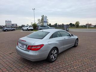 MERCEDES-BENZ E 250 usata, con Autoradio