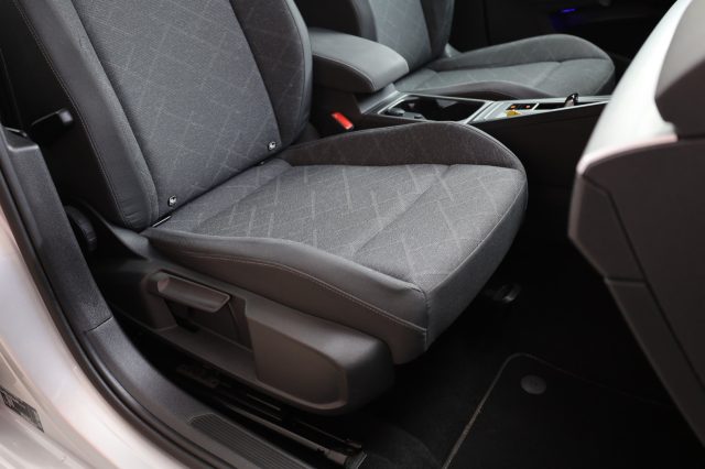 VOLKSWAGEN Golf Variant usata 120