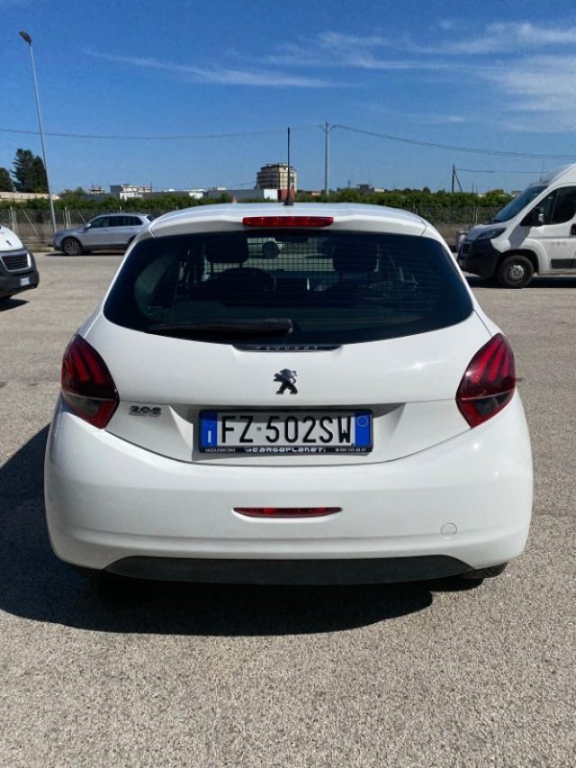 PEUGEOT 208 usata, con Airbag laterali