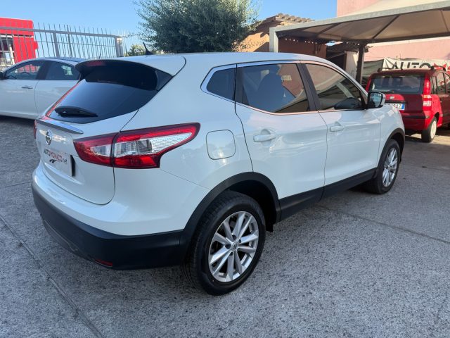 NISSAN Qashqai usata, con Autoradio
