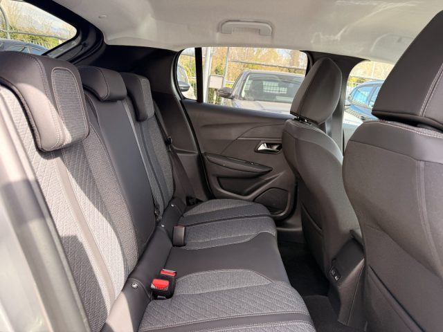 PEUGEOT 208 usata, con USB