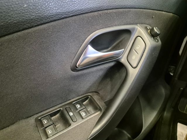 VOLKSWAGEN Polo usata, con Specchietti laterali elettrici