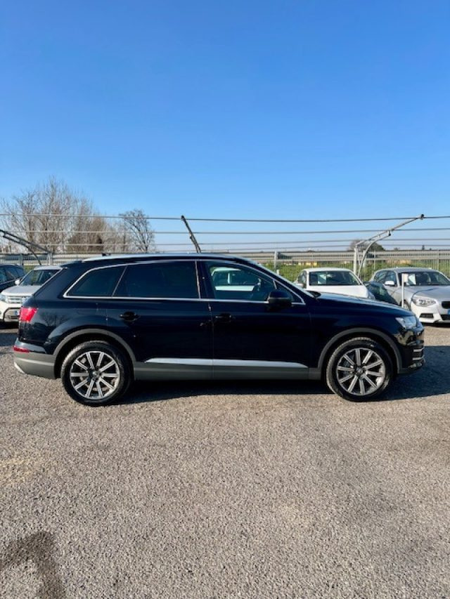 AUDI Q7 usata, con Autoradio