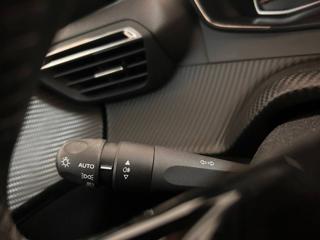 PEUGEOT 208 usata, con Park Distance Control