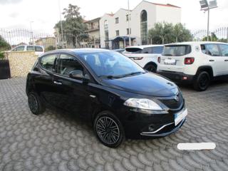 LANCIA Ypsilon usata, con Airbag