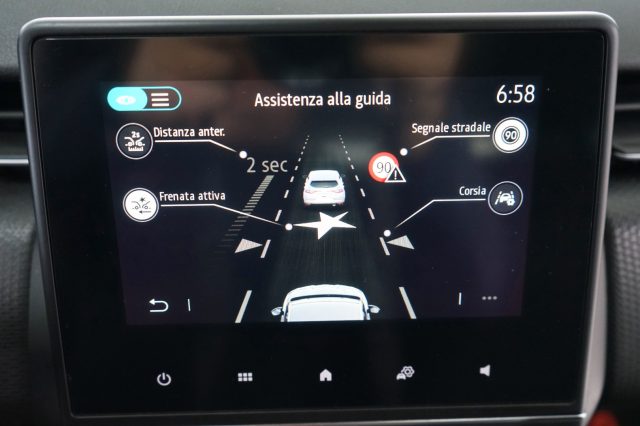 RENAULT Clio usata, con Fari LED