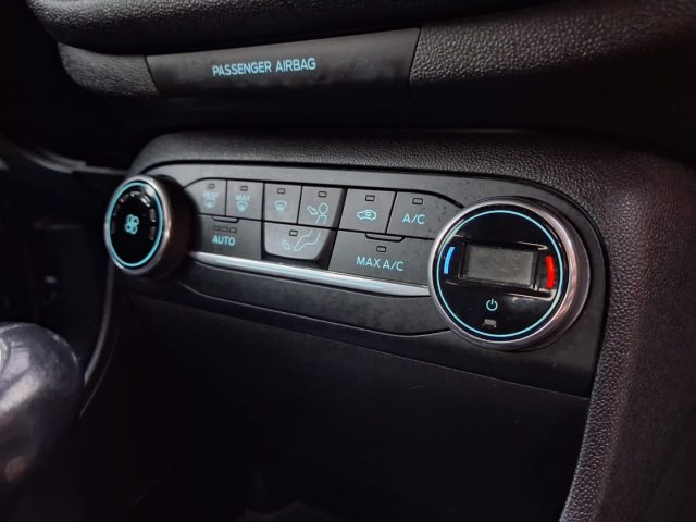 FORD Fiesta usata, con Cruise Control
