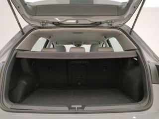 VOLKSWAGEN Golf usata, con Touch screen