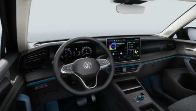 VOLKSWAGEN Tiguan usata, con Boardcomputer