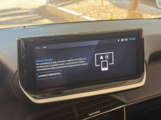 PEUGEOT 208 usata, con Sedile posteriore sdoppiato