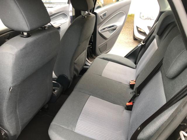 FORD Fiesta usata, con Specchietti laterali elettrici