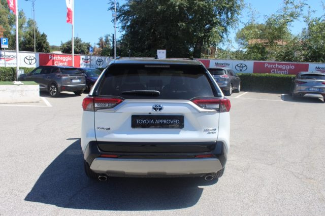 TOYOTA RAV 4 usata, con Cerchi in lega