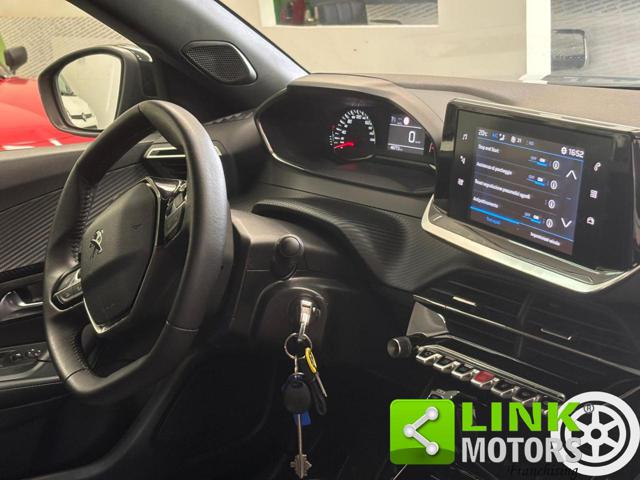PEUGEOT 2008 usata, con Sensori di parcheggio posteriori