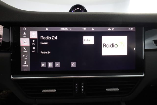 PORSCHE Panamera usata 18
