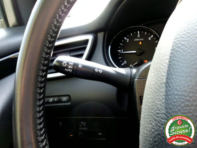 NISSAN Qashqai usata, con Autoradio digitale
