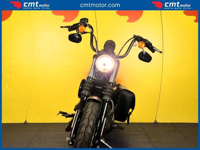 HARLEY-DAVIDSON 883 Iron usata 5