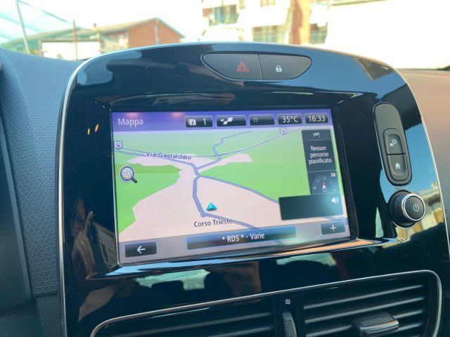 RENAULT Clio usata, con USB