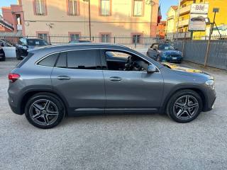 MERCEDES-BENZ GLA 200 usata, con Controllo automatico clima